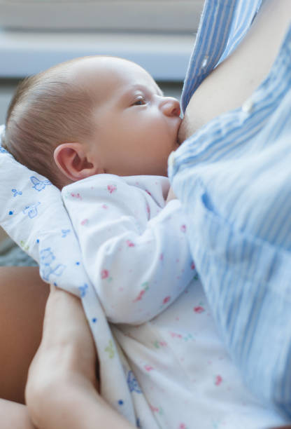 istock benefits of breastfeeding for newborns 902428998