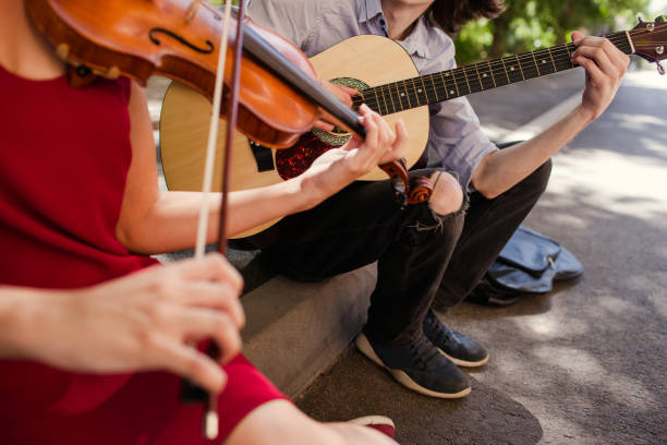 street music duo performance romance freedom