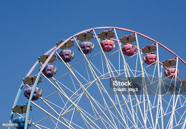 Ferris Riesenrad Stockfoto und mehr Bilder von Aufregung - Aufregung, Biegung, Blau