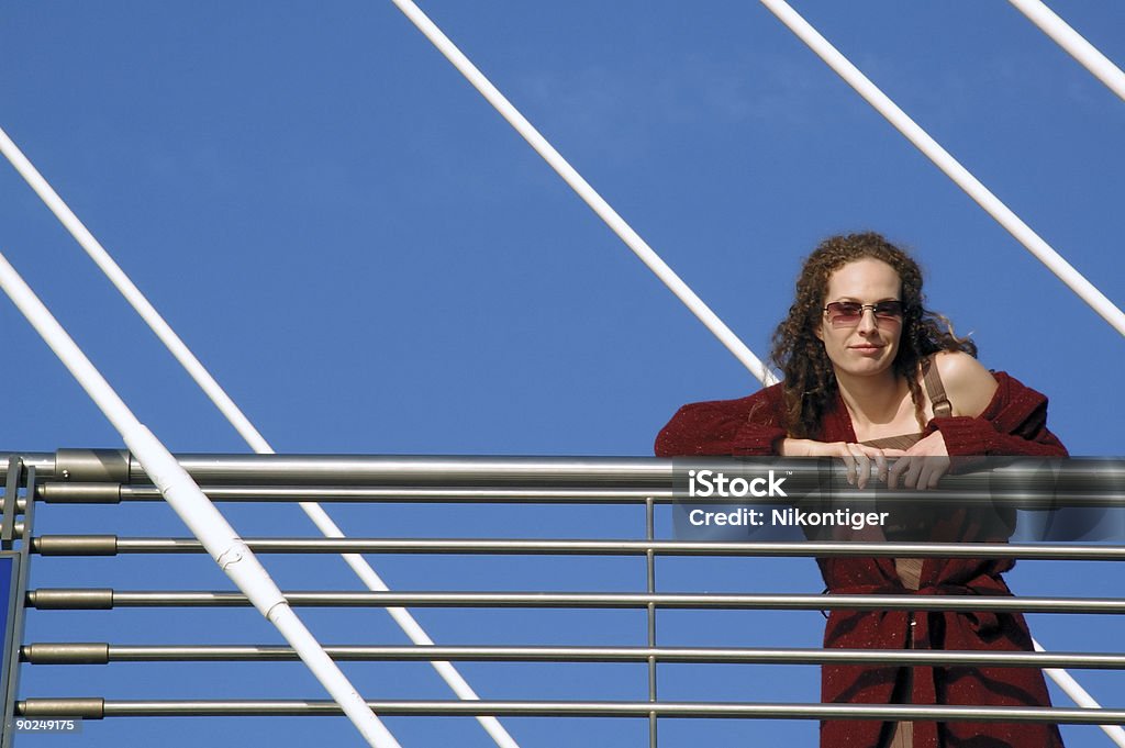 Mulher em sunny ao ar livre - Royalty-free Adulto Foto de stock