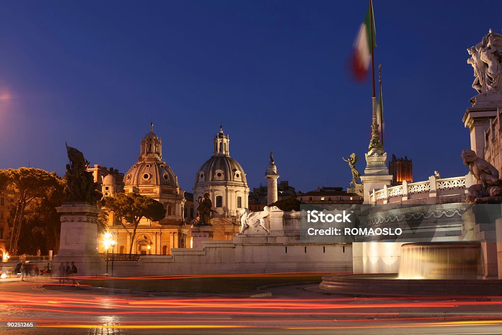 Roman Ansicht bei Nacht, Rom, Italien - Lizenzfrei Architektonische Säule Stock-Foto