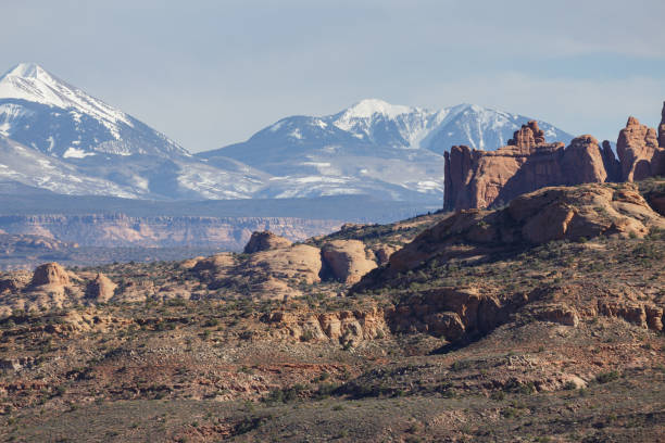 istock Dramatic Red Rock Formations in Arches National Park, Utah 902575890