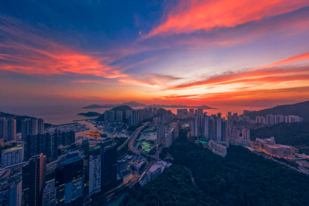 istock Stunning Sunset over Aberdeen And Ap Lei Chau 902614016