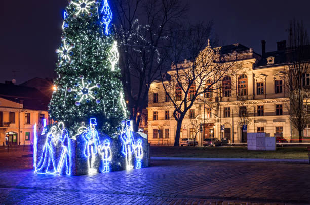 istock Christmas tree in Krakow, Poland, Podgorze district main market square 902639740