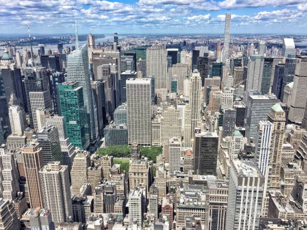 istock Manhattan skyline - New York City 902663150