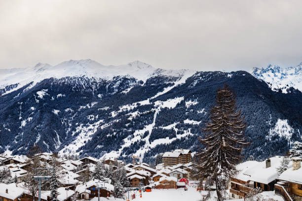 istock Beautiful view on the valley in Swiss Alps 902674028