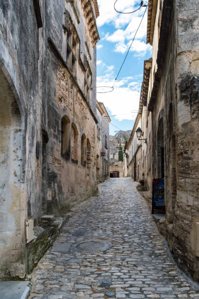 istock Another empty street of Les Baux-de-Provence 902681466