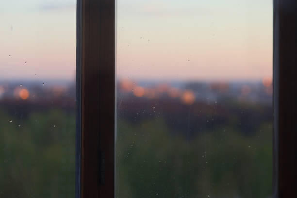 istock blurred image of a city 902722826