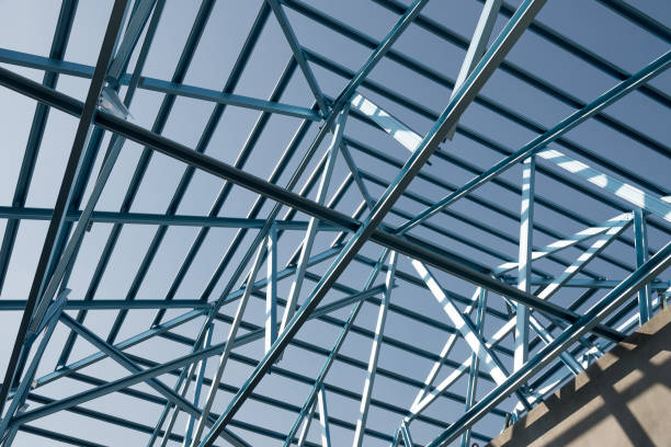 istock Structure of steel roof frame for building construction 902734886