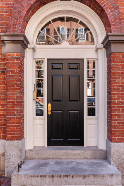 istock front door, black front door with an arch 902754044