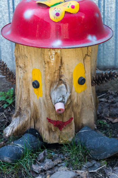 Garden figure made of stump made from improvised material