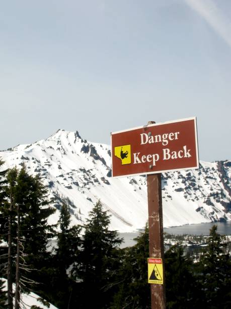 istock Danger Keep Back sign. Crater Lake, Oregon, USA 902832622