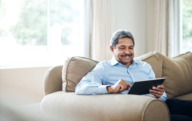 istock Searching for activities to do as a pensioner 902863594