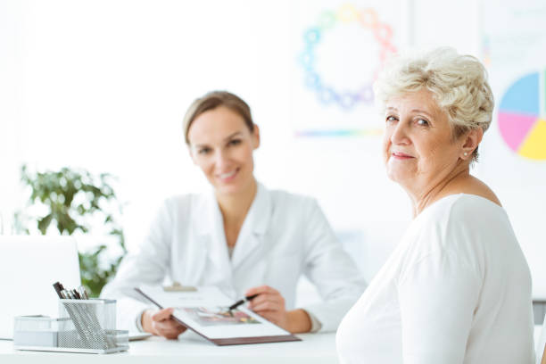 istock Smiling diabetes and professional nutritionist 902902126