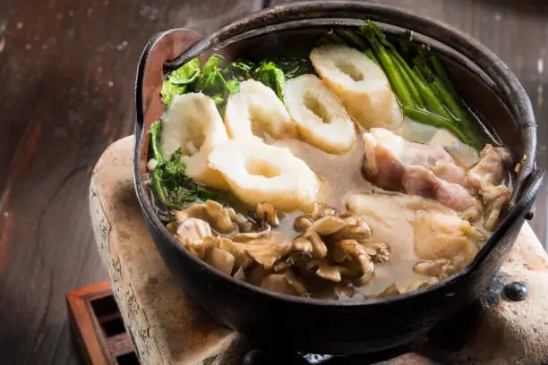 Kiritanpo hot pot is a local cuisine that can be eaten in winter time in Akita prefecture in the Tohoku region of Japan. Dumplings made by crushing rice, chicken, cereal etc.