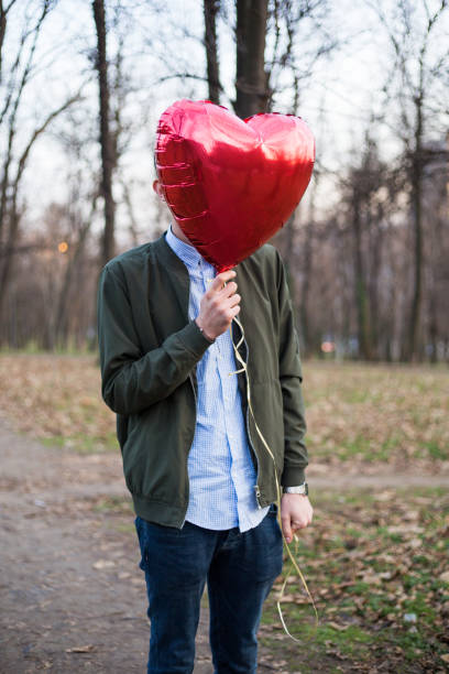 istock Heat-shaped helium balloon 902937204