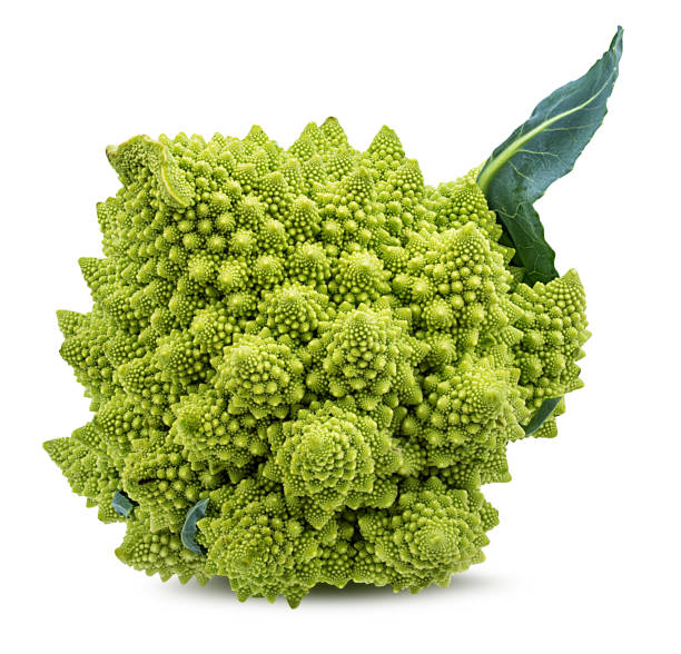 istock Roman cauliflower isolated on white background 902990322