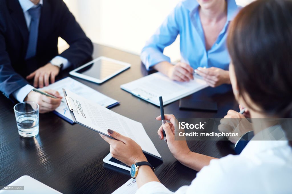 Reunión con socios de negocios - Foto de stock de Negocio libre de derechos