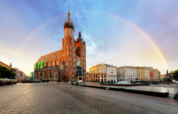 istock Krakow Market Square with rainbow, Poland 903213404