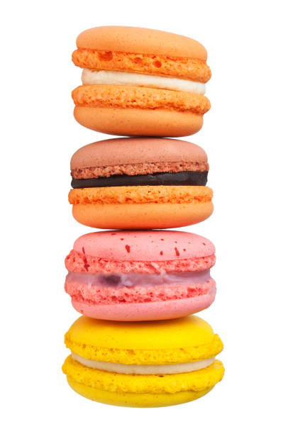 istock Colorful macaroon isolated on white background 903230024