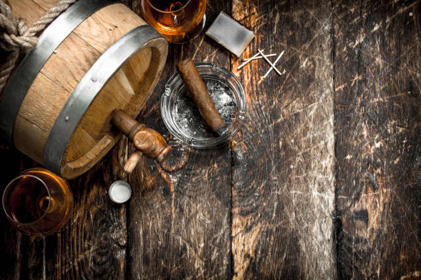 istock Barrel with French cognac, glasses and a cigar. 903233068