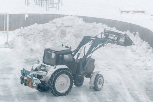 istock Tractor Cleans Open-air Rink from Snow 903252624
