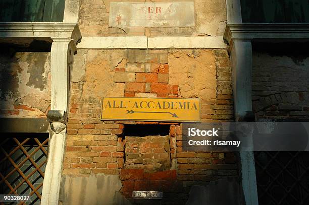 Direcções Veneza Itália - Fotografias de stock e mais imagens de Academia de Veneza. - Academia de Veneza., Ao Ar Livre, Apontar