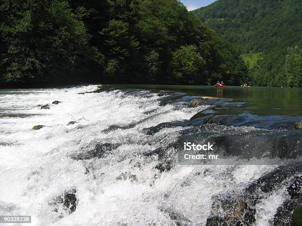 Gommoni Avvicinarsi Rapids - Fotografie stock e altre immagini di Acqua - Acqua, Ambientazione esterna, Area selvatica