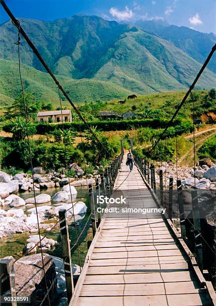 Ponte Sapa Montanhas Vietname Do Norte - Fotografias de stock e mais imagens de Acima - Acima, Andar, Pessoas