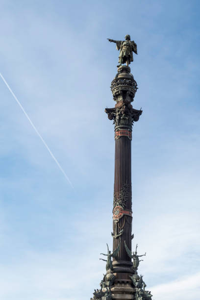 istock Columus Monument in Barcelona, Spain 2018 903286026