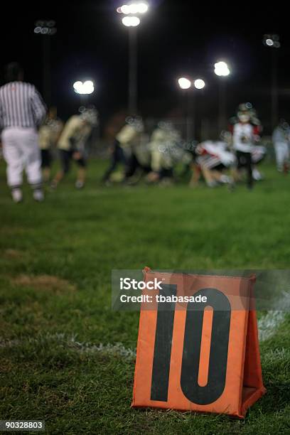 Ten Yard Line Stockfoto und mehr Bilder von Amerikanischer Football - Amerikanischer Football, Autorität, Beleuchtet