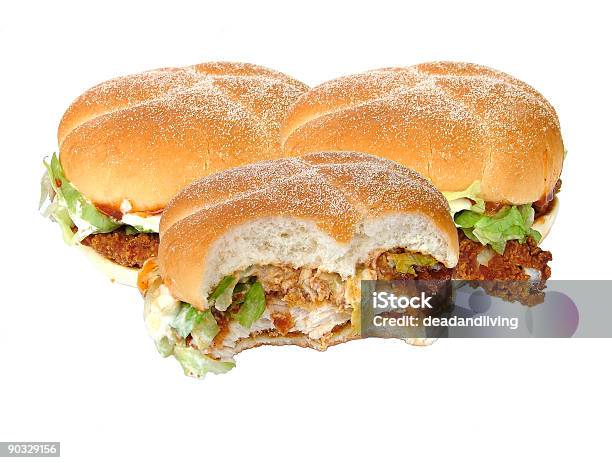 Burgery Z Kurczakiem - zdjęcia stockowe i więcej obrazów Bez ludzi - Bez ludzi, Burger, Bułka