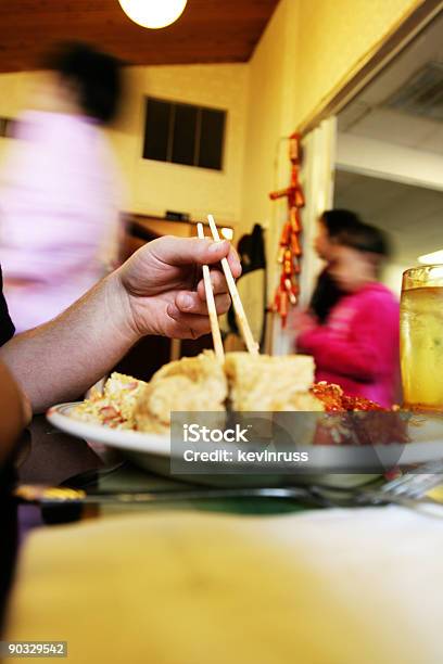 De Comer Em Um Restaurante Chinês - Fotografias de stock e mais imagens de Almoço - Almoço, Amarelo, Andar