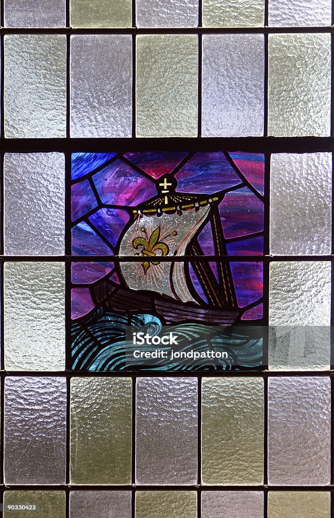 ステンドグラスの窓 - カトリックのロイヤリティフリーストックフォト