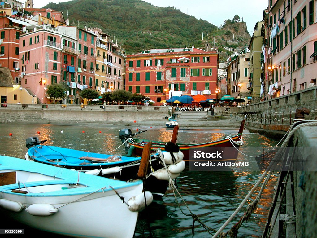 Vernazza Cinque Terra - Lizenzfrei Abenddämmerung Stock-Foto