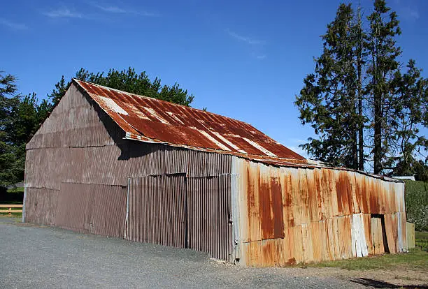 Photo of Rusting barn