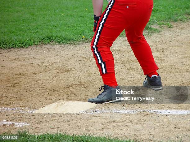 Uomo Al Primo - Fotografie stock e altre immagini di Base - Base, Baseball, Composizione orizzontale