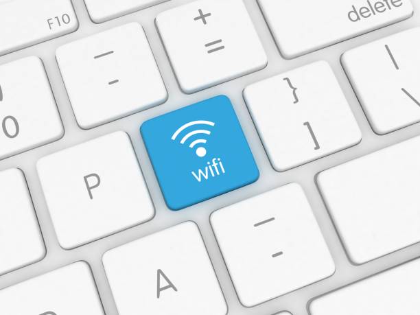 бесплатная клавиатура компьютера wi-fi интернет-кафе - complimentary gratis freedom computer keyboard стоковые фото и изображения