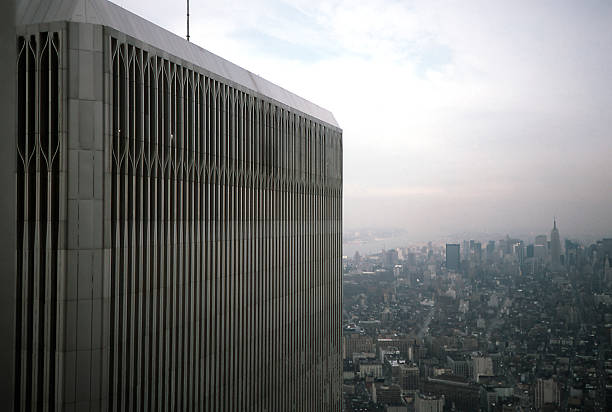 superior del world trade center - new york city skyline new york state freedom fotografías e imágenes de stock