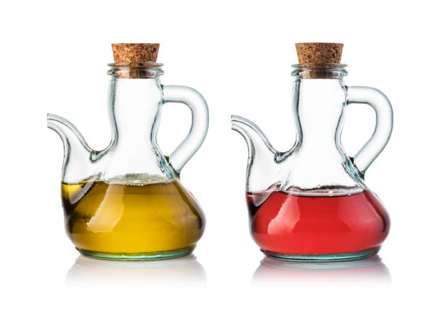 istock Olive oil and vinegar 903369334