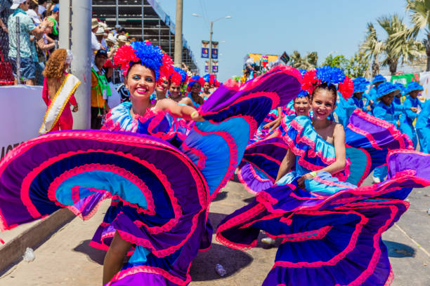parade karneval von barranquilla atlantico kolumbien - traditionelles festival stock-fotos und bilder