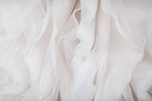 tissu de robe de mariage en gros plan - robe de mariée photos et images de collection