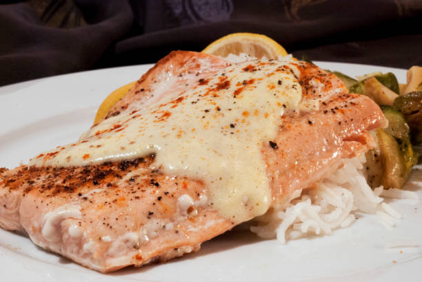 istock Grilled Salmon Steak with Hollandaise 903418064