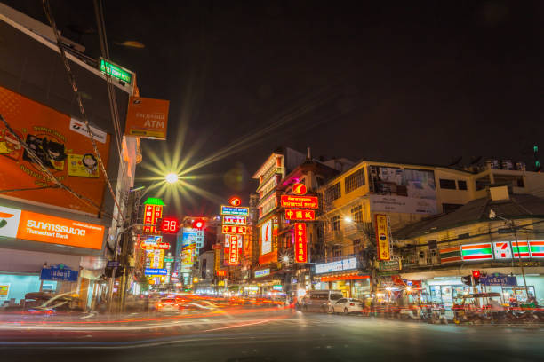 istock Busy Yaowarat Road in the night 903541824