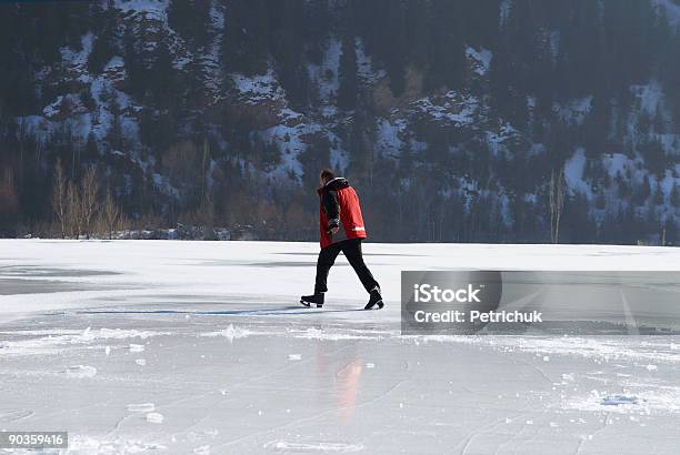 アイススケート山のように - アイススケートのストックフォトや画像を多数ご用意 - アイススケート, アイススケート場, ウィンタースポーツ