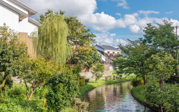 istock Townscape of beautiful riverside 903621582