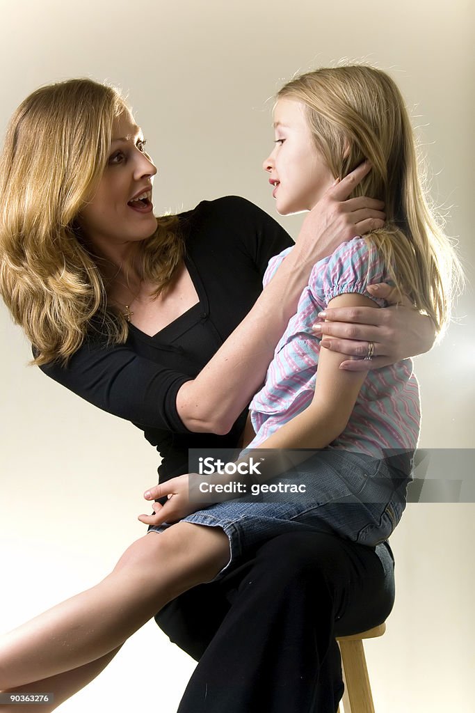 Mutter und Tochter - Lizenzfrei Attraktive Frau Stock-Foto