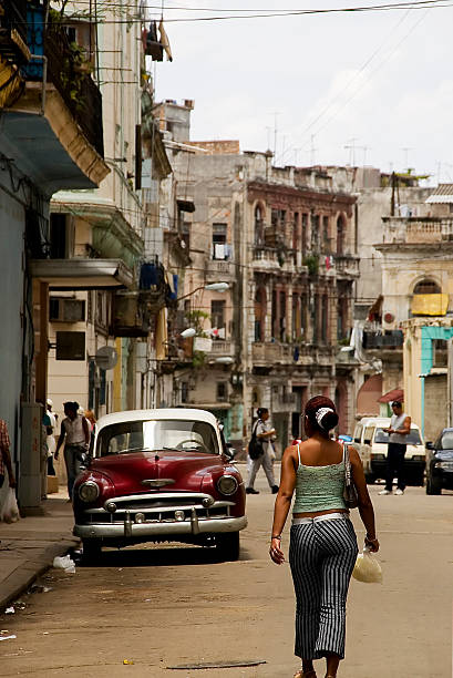 istock havana street scene 90363437