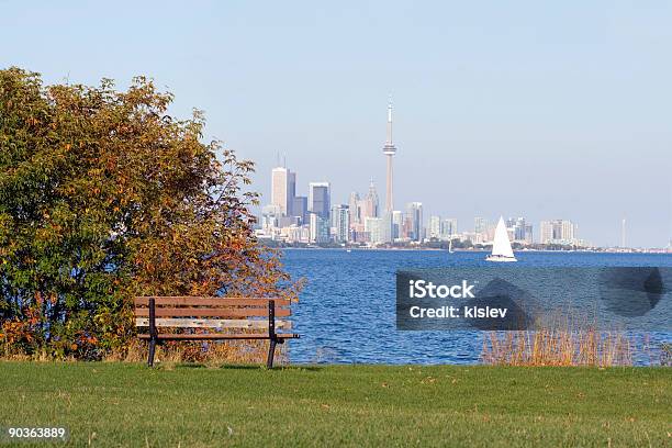 Falltorontopark Stock Photo - Download Image Now - Toronto, Cityscape, Island