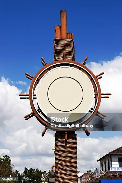 Molo Di Pescatori Condizionando Così - Fotografie stock e altre immagini di Banchina - Banchina, Blu, Cielo